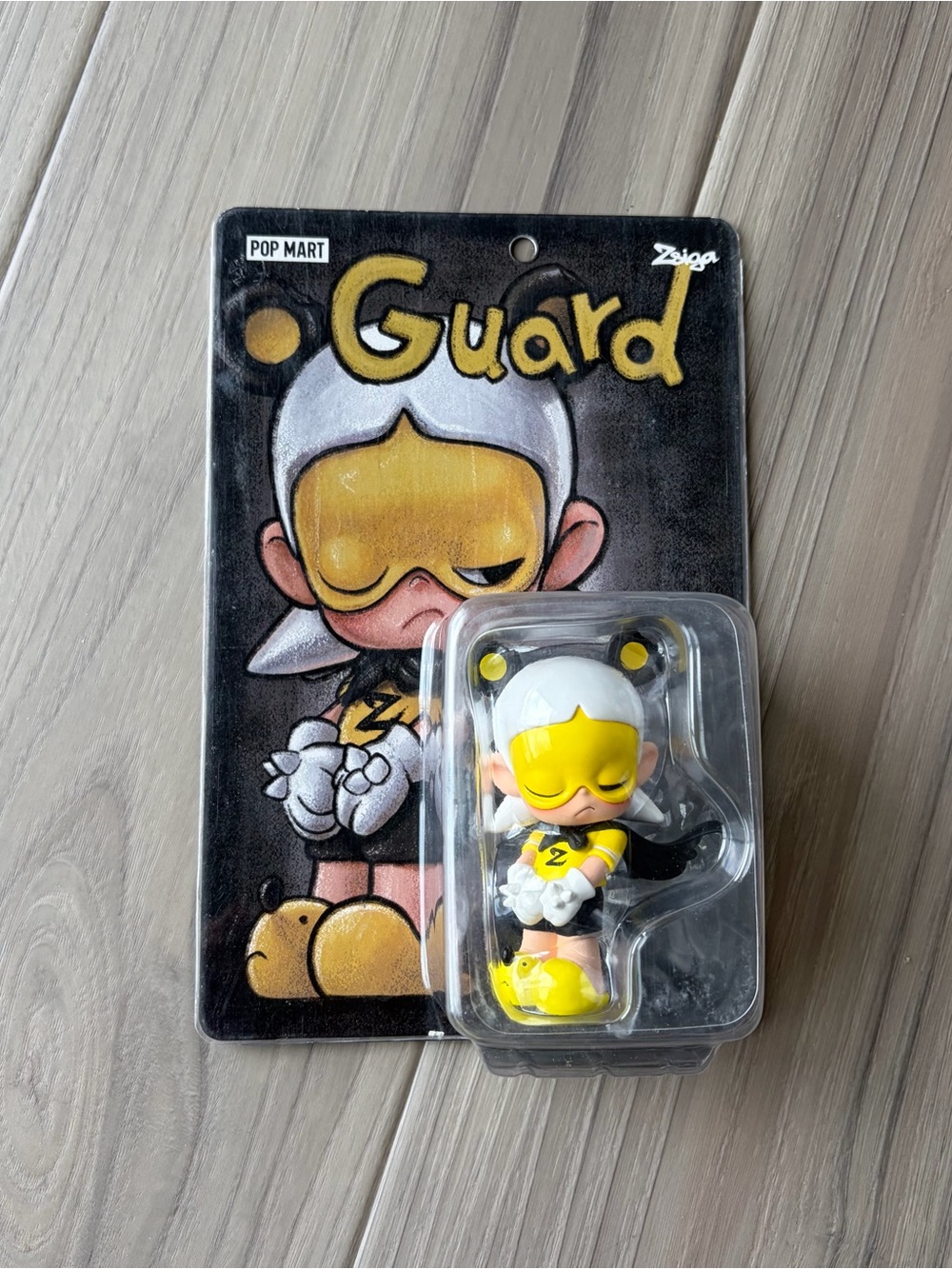 Zsiga Guard Figure